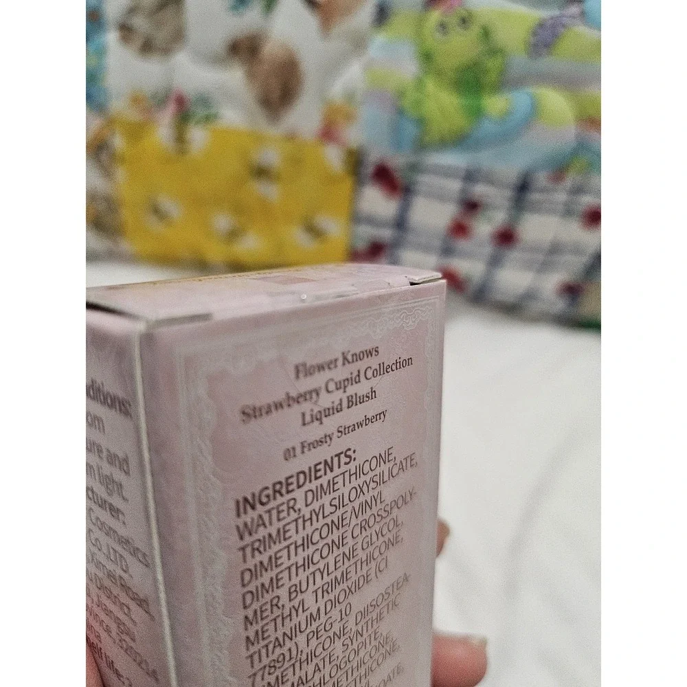 Flower Knows Strawberry Cupid Liquid Blush‎ 01 Frosty Strawberry Kawaii Makeup